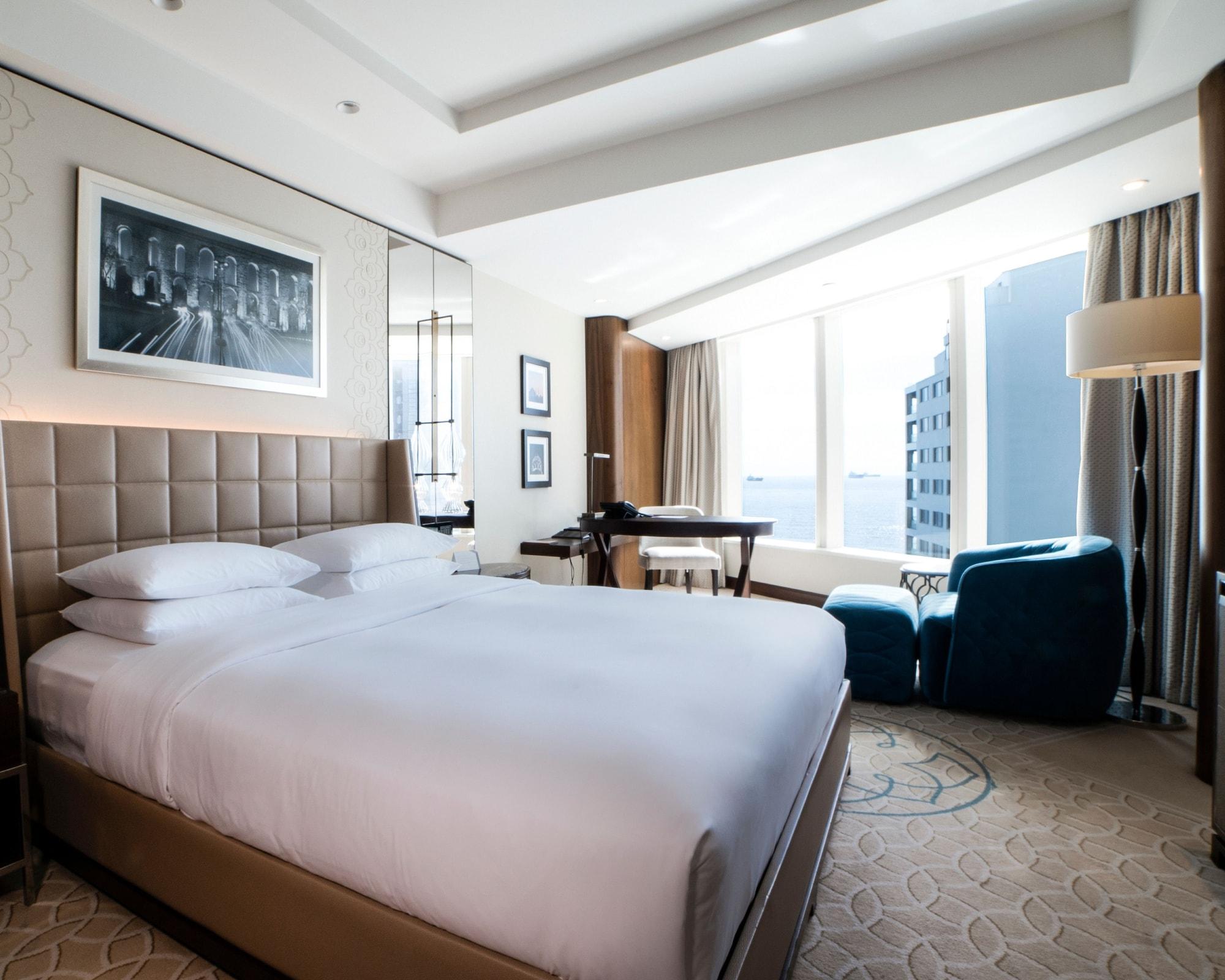 Hotel Hyatt Regency Atakoy 5*
